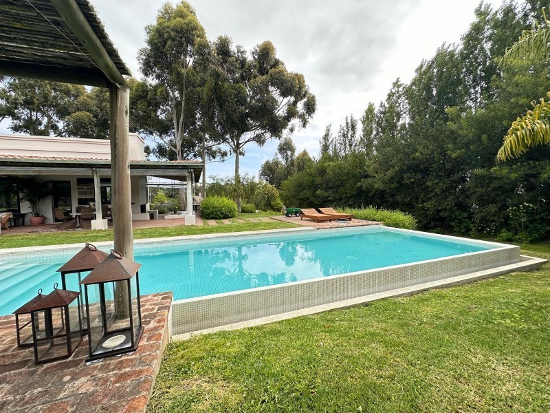 Casa amplia en venta y alquiler en el Quijote